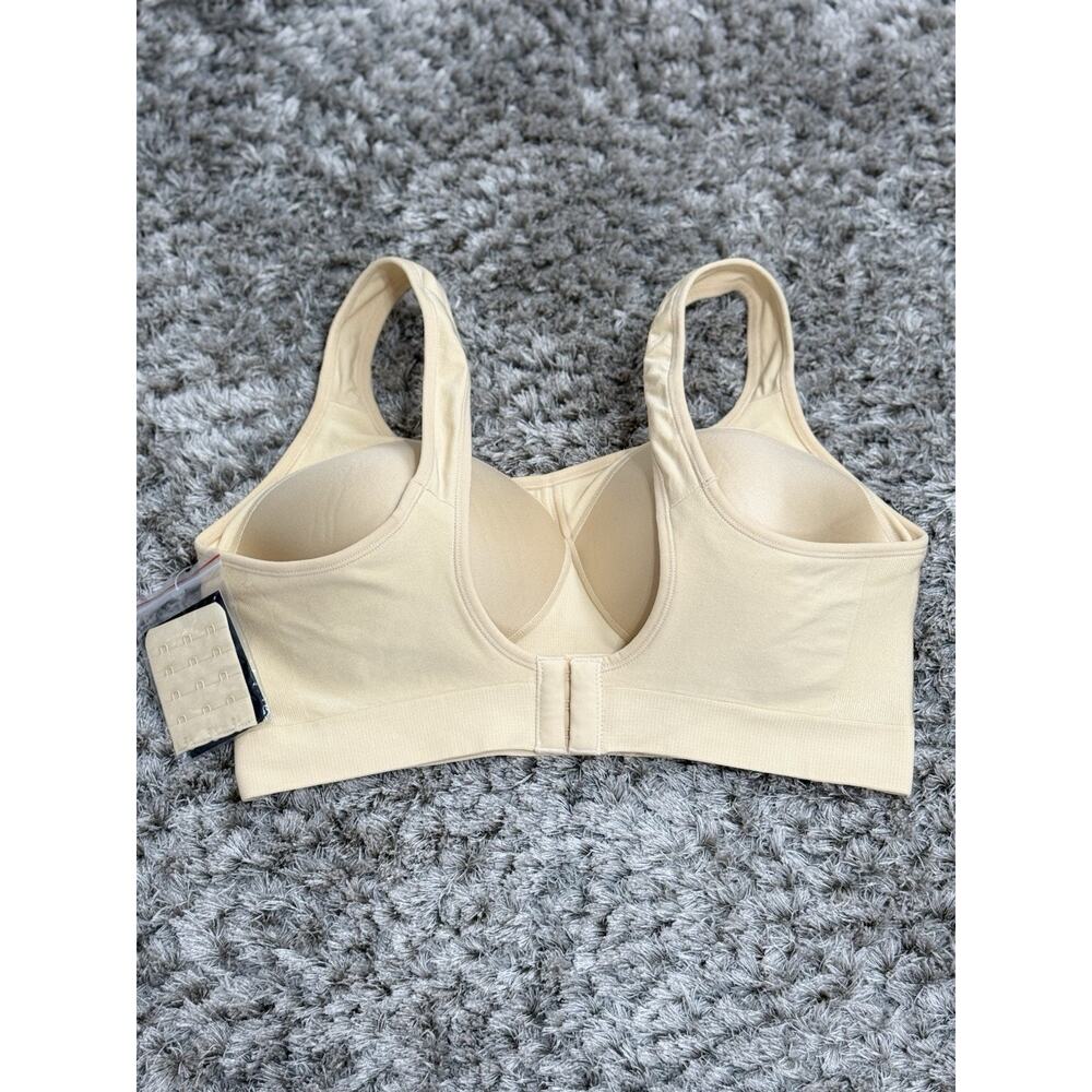 Underoutfit Style 457 Comfort Shaping Bra Size XL Beige With Bra Extender NWT - Picture 4 of 9